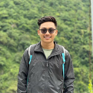 Meet your Posher, Thamir